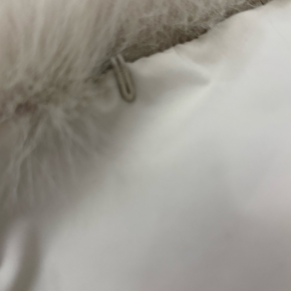 Alo Yoga Opulent Faux Fur Statement Jacket in Oat worn once - Picture 8 of 12